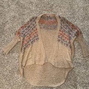 BKE Buckle Beige Open-Front Sweater Cardigan with Multicolor Shoulder Accents